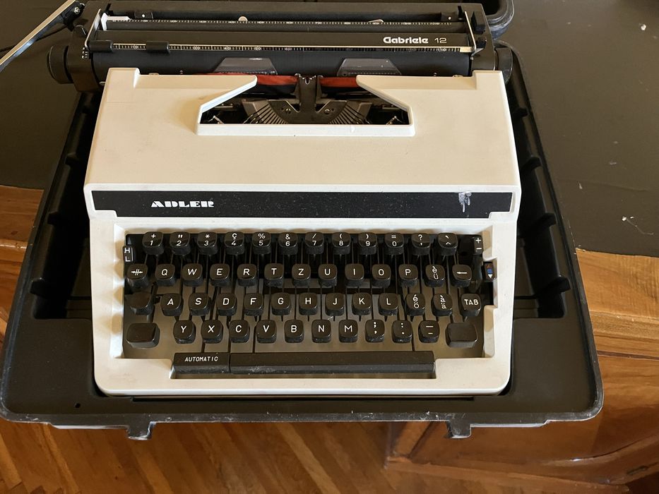 Masina de scris functionala