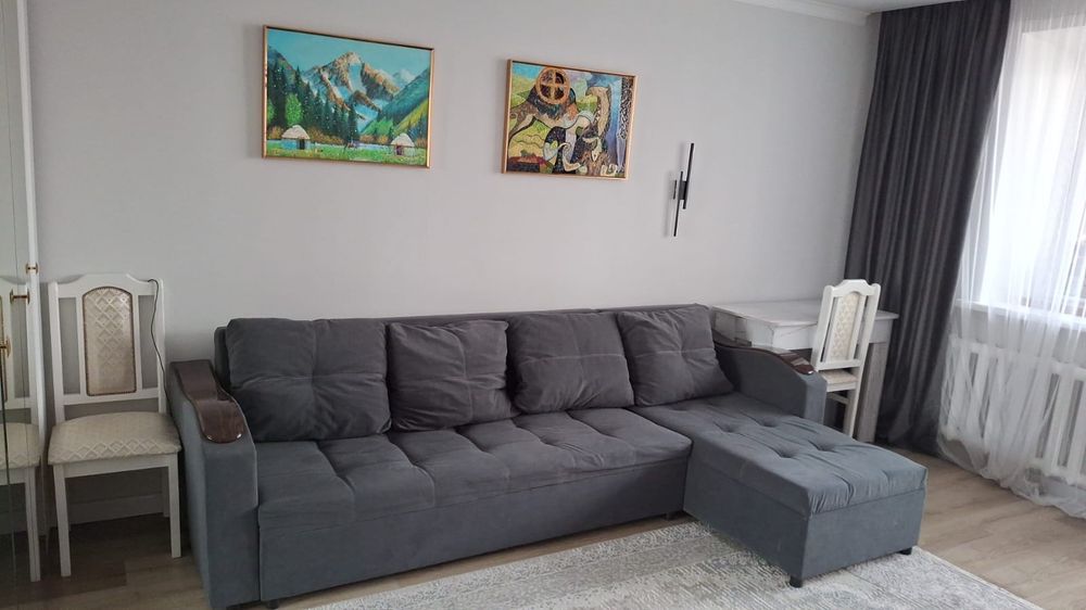 Продам диван срочно!