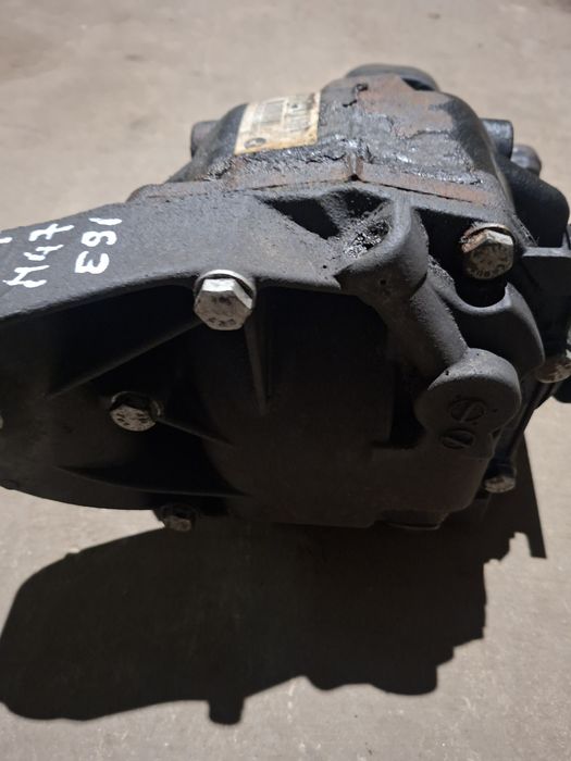 Grup spate raport 3.07 motor N47 20D BMW E90 E91 Cod 7598855 in stare buna de funcționare