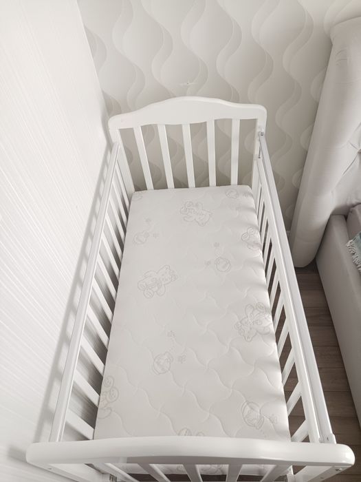 детская кровать / колыбельная