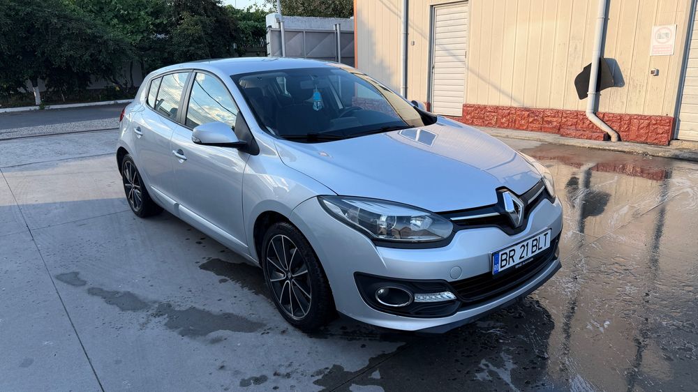 Inchiriez masina Bolt Uber
