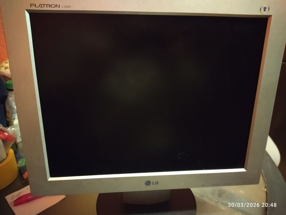 Настолен монитор LG  15 инча
