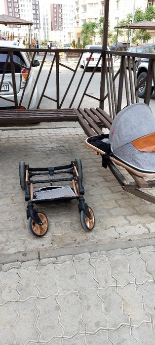 Коляска детский три в одном