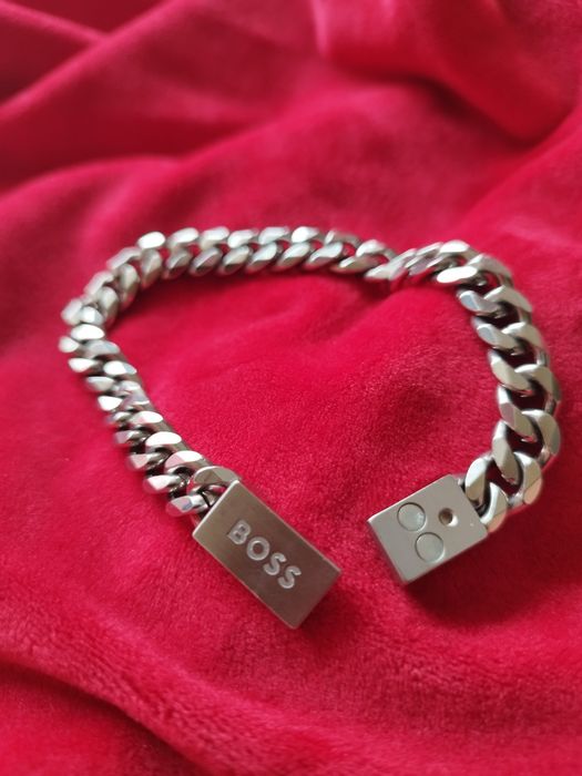 Стоманена гривна BOSS