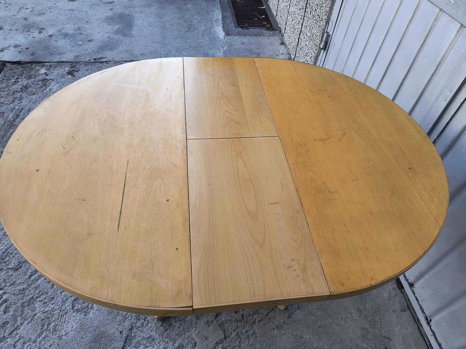 Кухненска маса разтегателна с диаметър 101 см. – масив