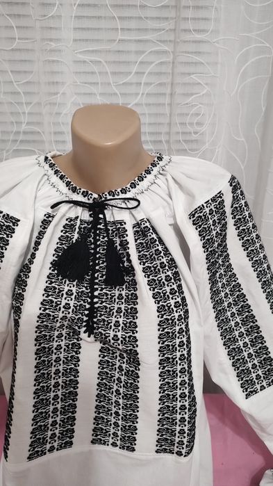 Ie tradițională, nouă, zona Făgăraș