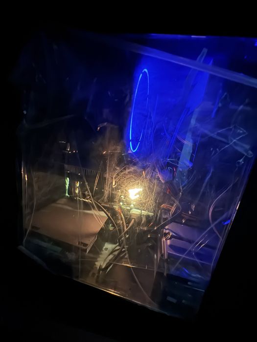 Компютер сотилади