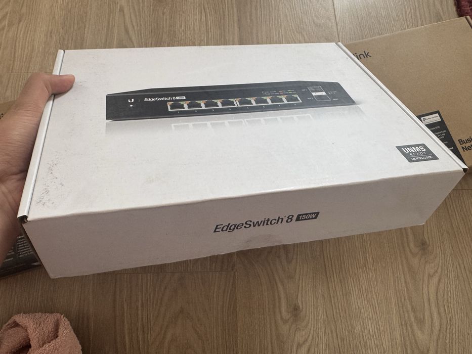 Коммутатор EdgeSwitch 8 150W Ubiquiti