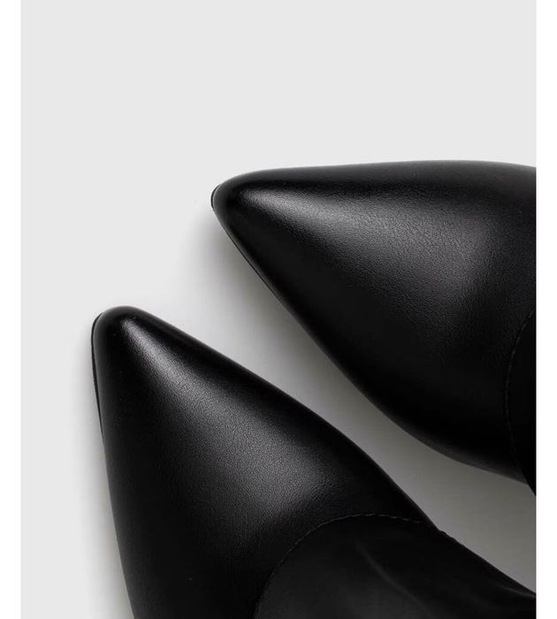 Дамски кожени ботуши