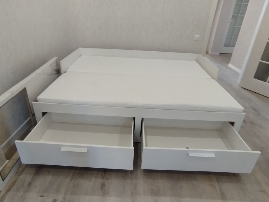 Кровать двухспальная раздвижная