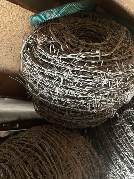 Role sârmă ghimpată