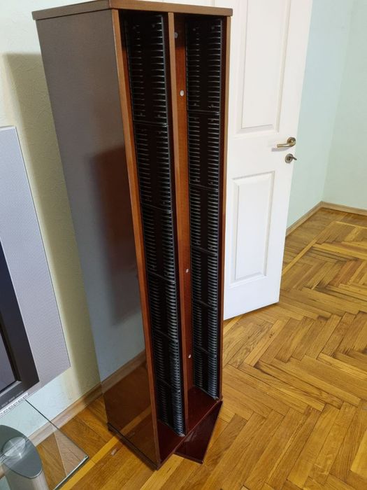 Продаётся стойка-стелаж для дисков