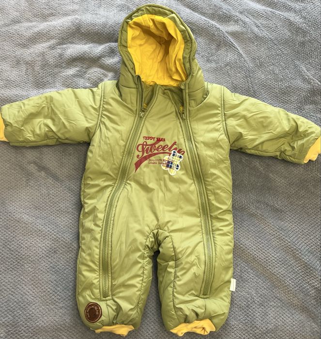 Продам детские комбезы