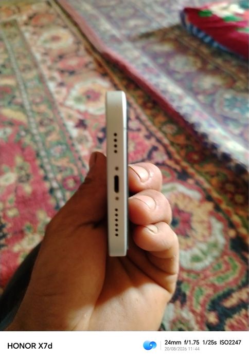Iphone 11 17 korpusda idiali