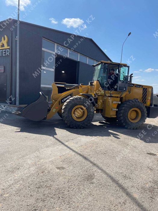 3х Кубовый погрузчик LOVOL FL955F-II