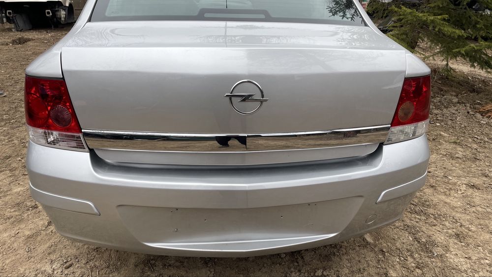 Opel Astra H 1.6 16v Z16XER saloon Опел Астра седан