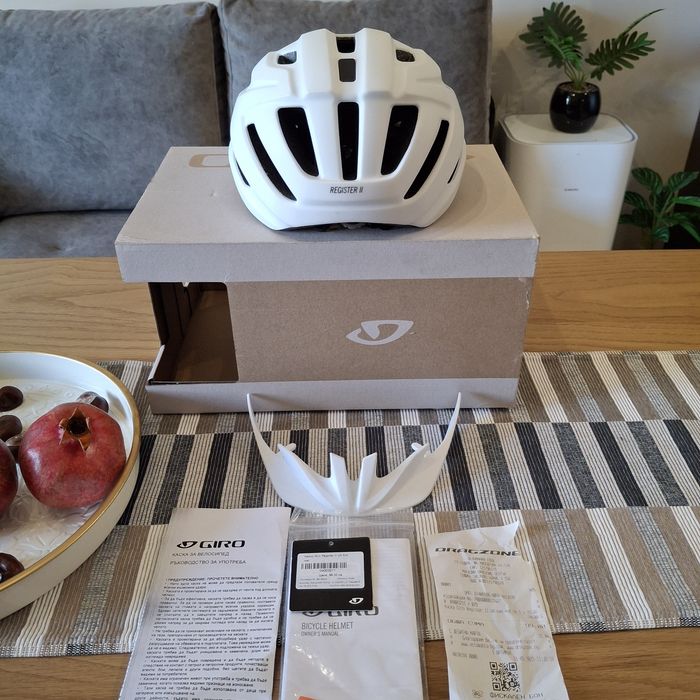 Каска за колоездене / велосипедна каска GIRO