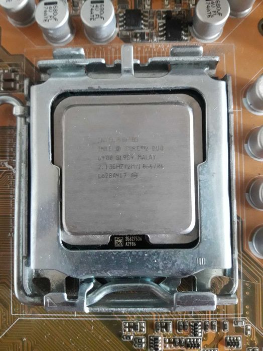 De vânzare Placă de bază ASUS P5B socket 775 + Componente