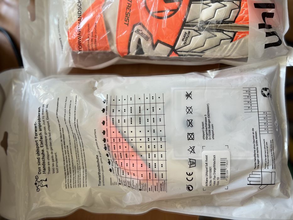 Продавам вратарски ръкавици