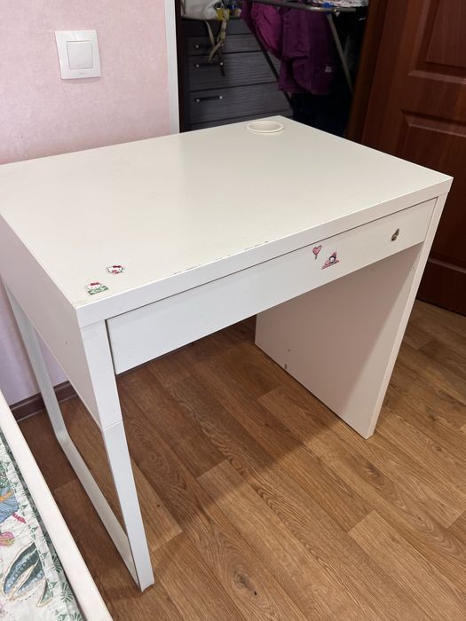 Продам столик ikea