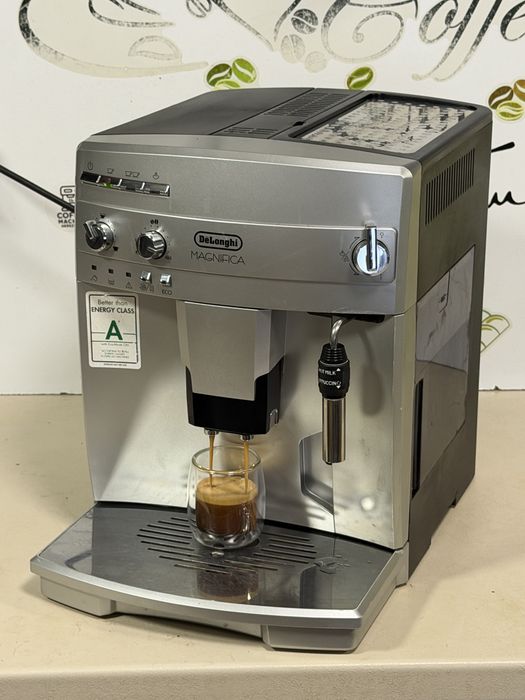 Кафемашина кафе автомат delonghi magnifica с гаранция
