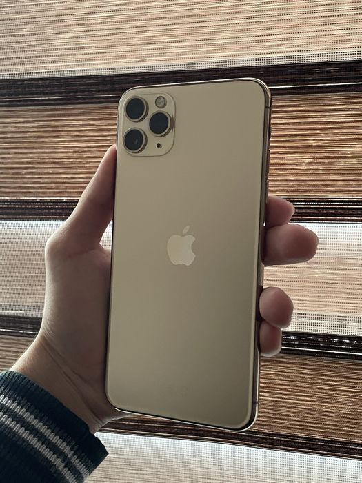 IPhone 11 Pro Max Gold SALE!!!