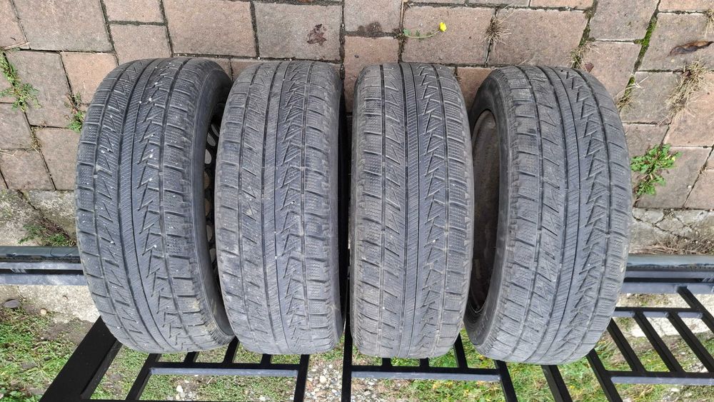 Cauciucuri iarna 205/55 R16 - 4 bucati + jante -