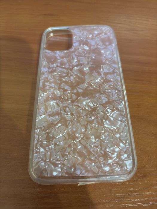 Калъфи за IPhone 11/ различни видове