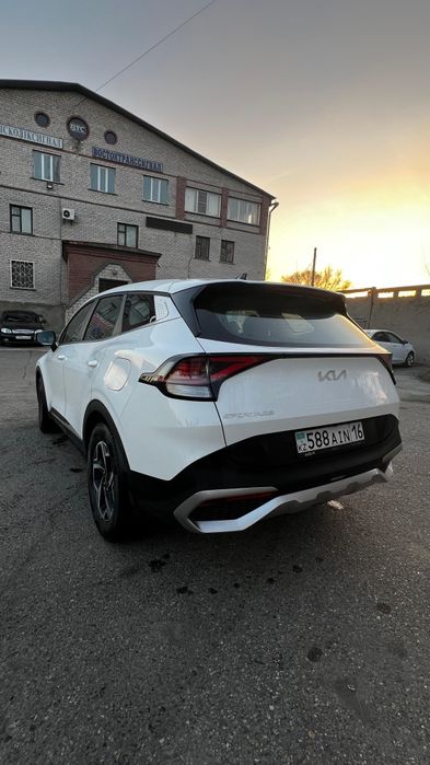 Продам kia Sportage 2023 год