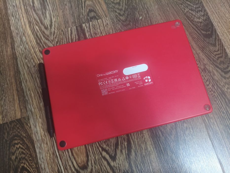 Графический планшет Wacom One Medium CTL-672