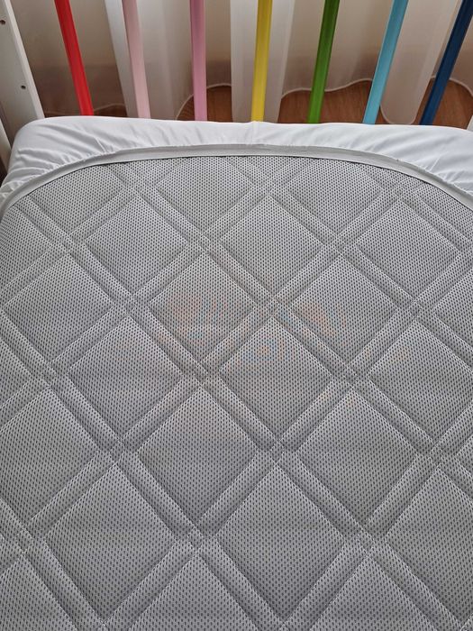 Детско легло (60 см/120см)+ детски матрак (60 см/120см)