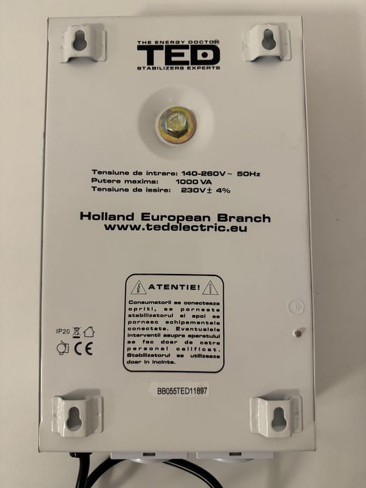 Stabilizator tensiune TED Wall1000 – nou