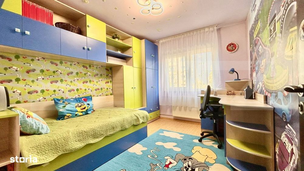 Apartament cu 3 camere , 73 mp util si loc de parcare