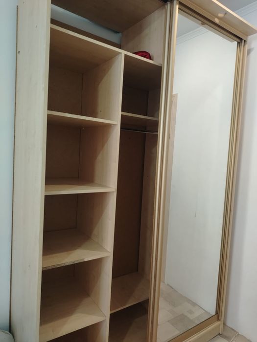 Срочно продается шифонер