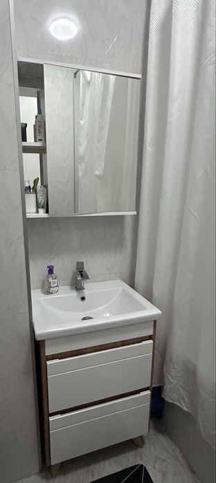 Комплект мебели для ванной комнаты