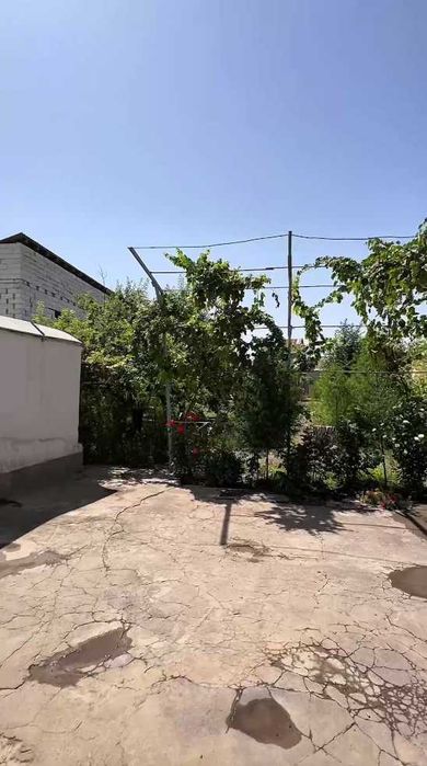 Srochno!!! Arzon narxda yer 3-4 sotix Yangi Qoyliq bozori yaqinida