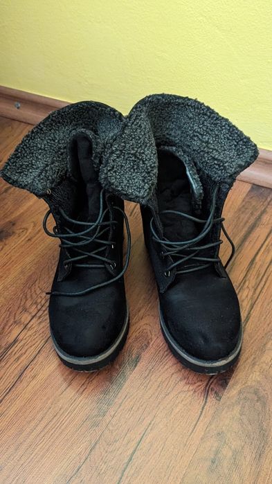 Ghete piele intoarsa 38