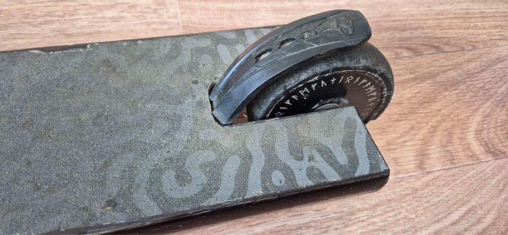 Трюковой самокат