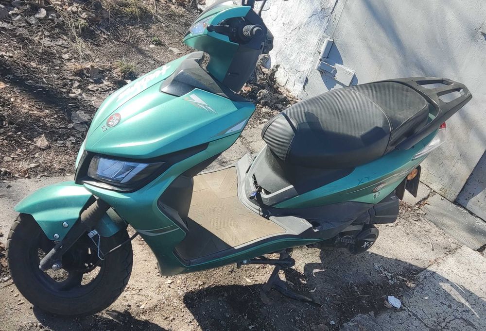 Скутер X-7, M-8 .