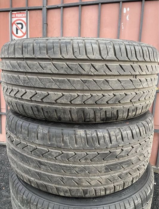 Anvelope 2buc 225/45r18 Iarna, 2buc 235/35r20 vara, 4buc 225/40r18