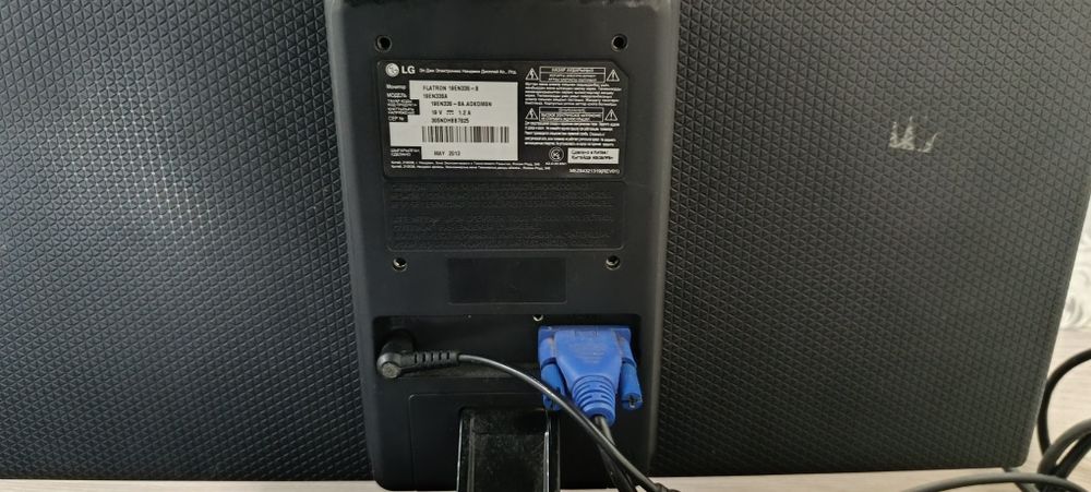 монитор lg c vga входом