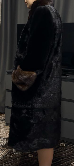 Продам шубу норковую