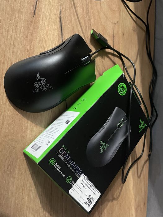 Мышь Razer DeathAdder Essential
