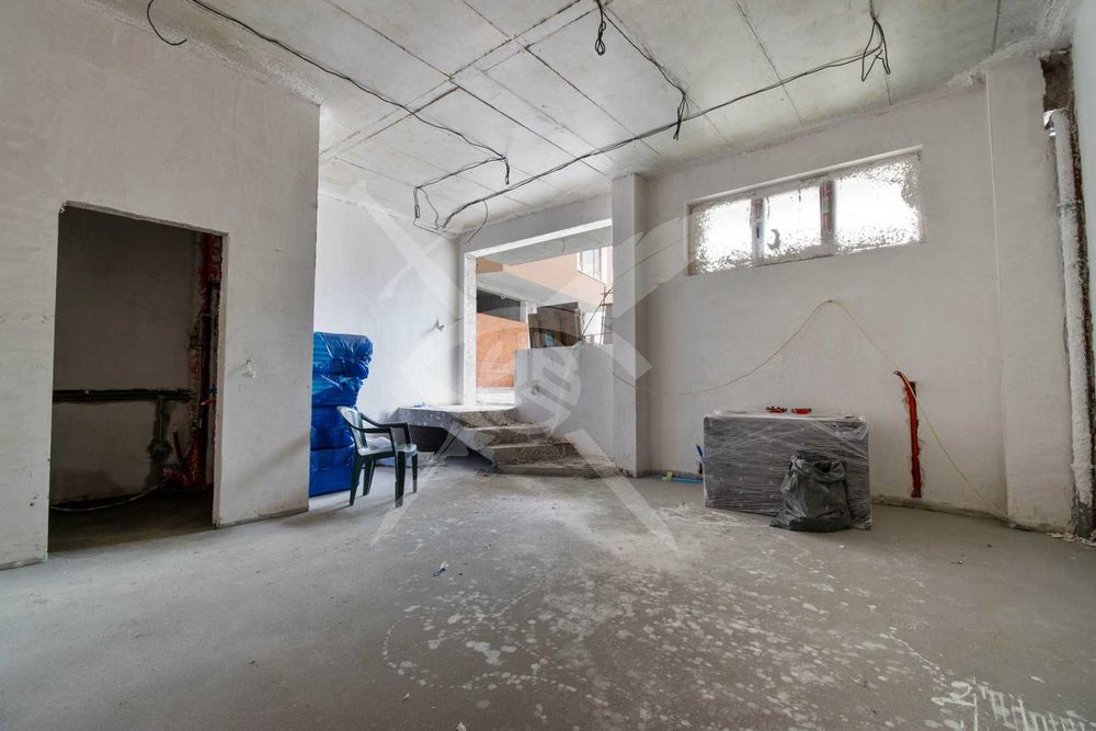 Магазин в кв. Малинова долина № 79223