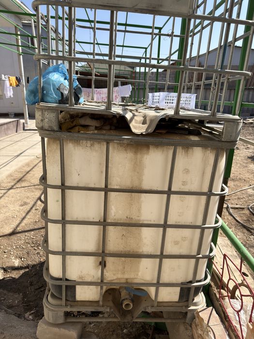 Еврокуб (1000 литрлік сыйымдылық) сатылады