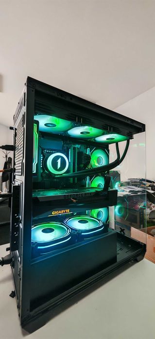 Продавам Супер Геймърски Компютър Intel I5 13600KF 24/20 Core/32Gb D5/1TB SSD/GB RTX 3070TI/Гаранция