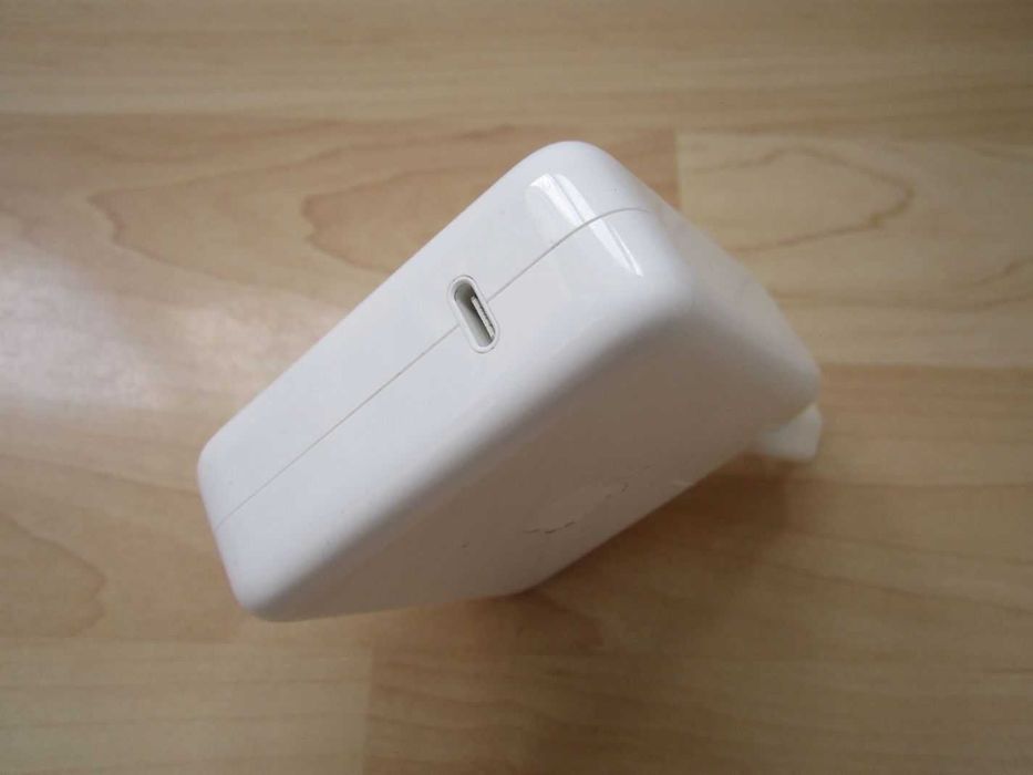 Apple 67W USB Type-C Power Adapter - за ремонт или части