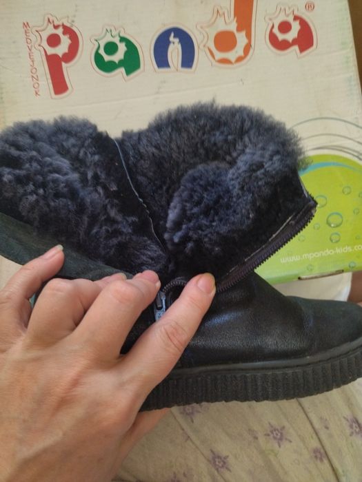 Полностью натуральные сапожки на девочку