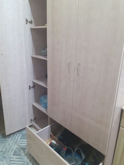 Продам шкаф для прихожий