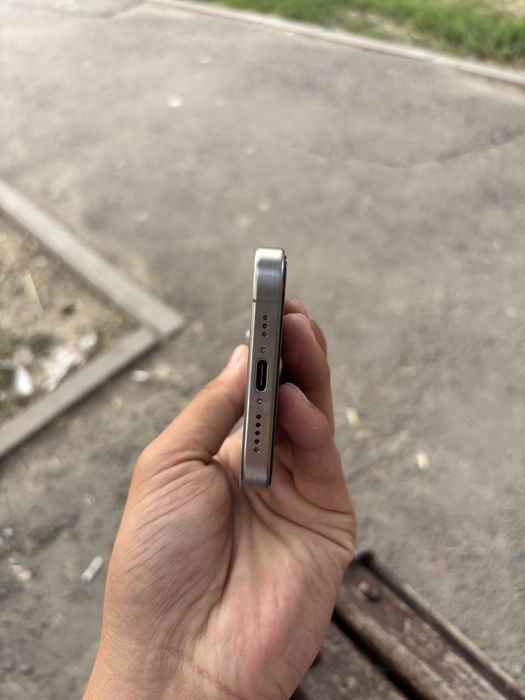 продам iphone 15 pro